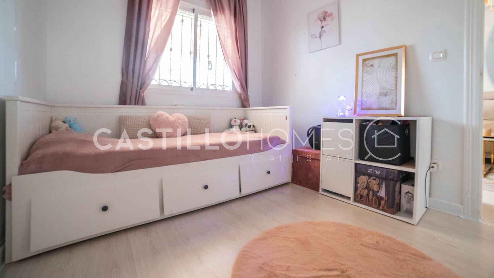 2 soverom Bungalow til salgs i Orihuela Costa med svømmebasseng garasje - € 169 000 (Ref: 9156057)