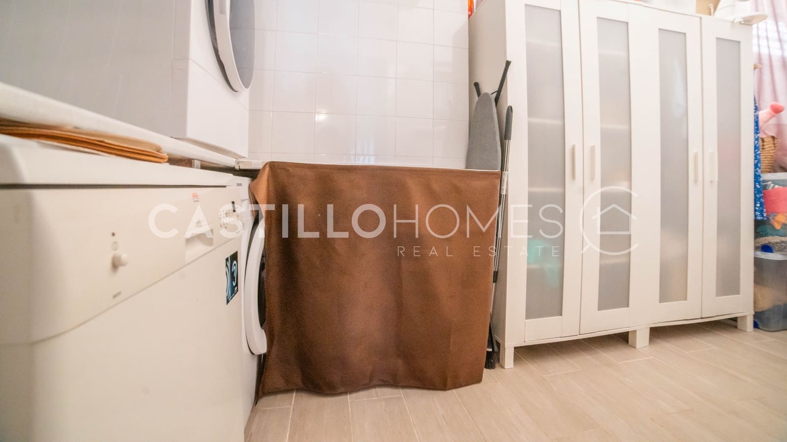 2 soverom Bungalow til salgs i Orihuela Costa med svømmebasseng garasje - € 169 000 (Ref: 9156057)