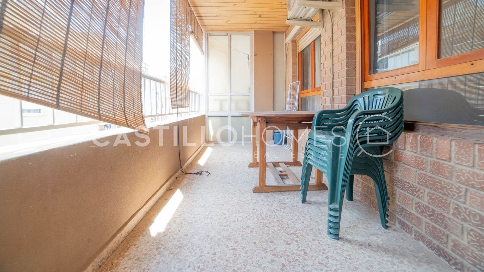 3 quarto Apartamento para venda em Torrevieja com garagem - 175 000 € (Ref: 9189916)