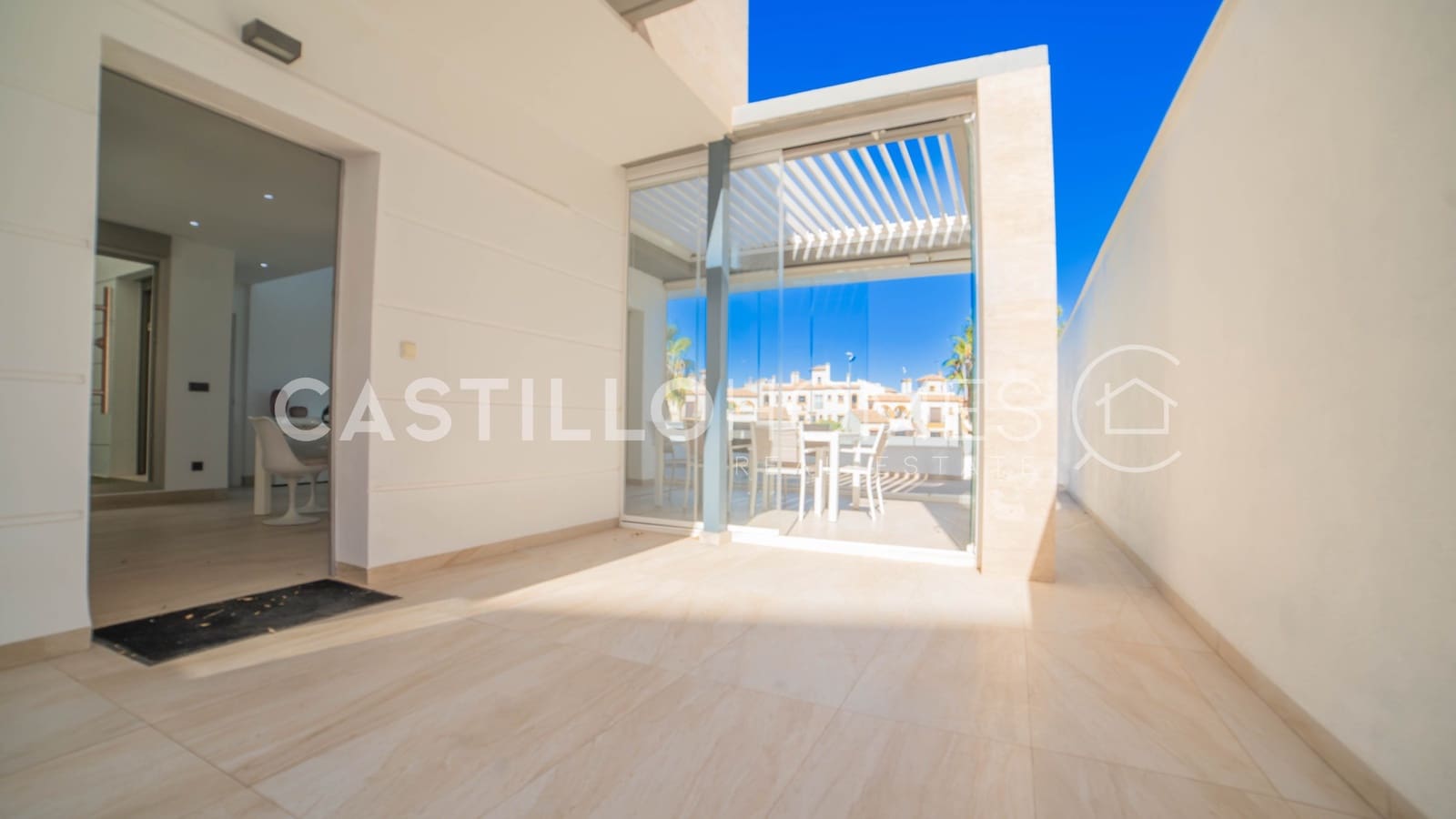 4 soverom Villa til salgs i Filipinas med svømmebasseng - € 499 900 (Ref: 9253980)