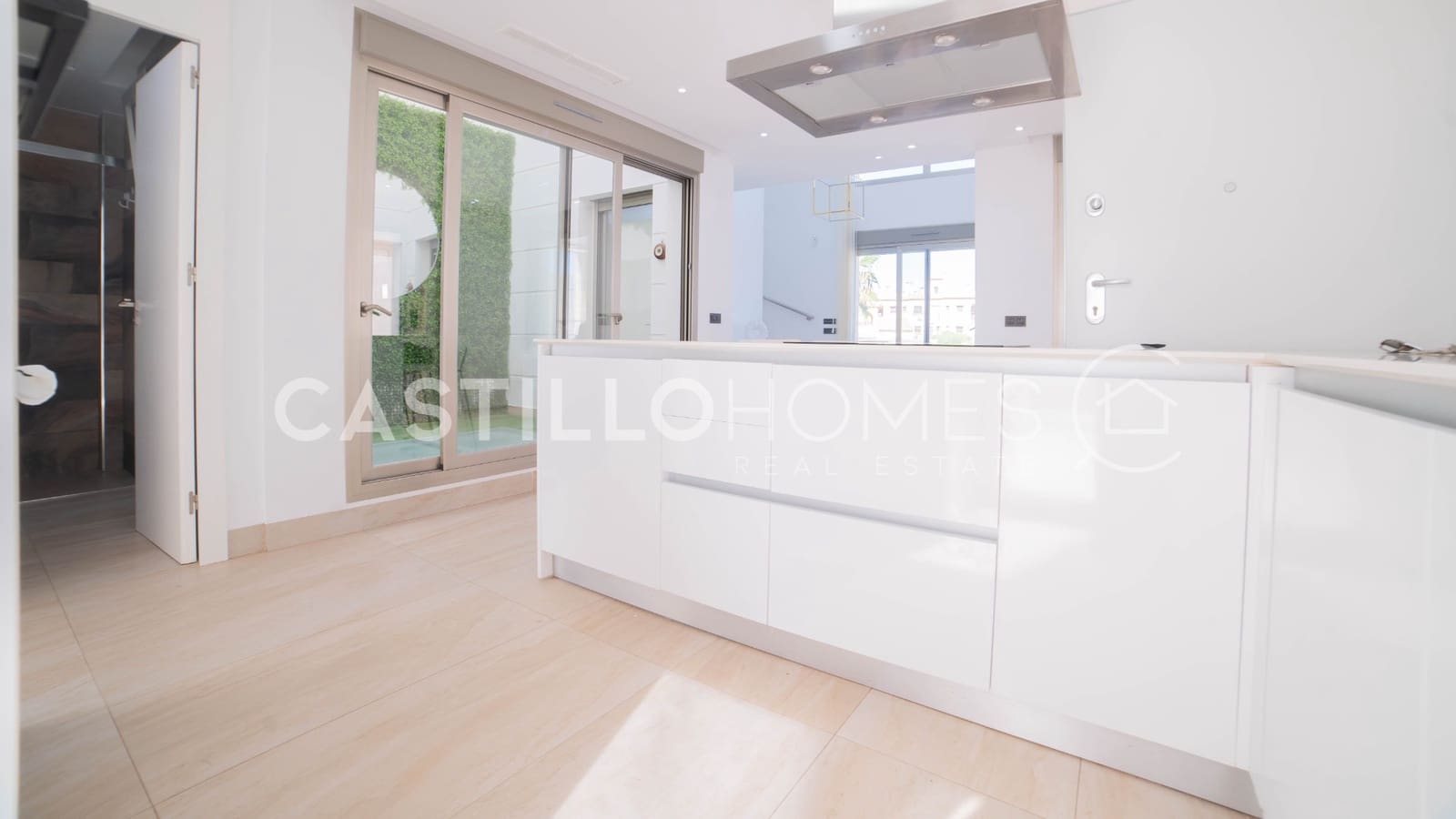 4 soverom Villa til salgs i Filipinas med svømmebasseng - € 499 900 (Ref: 9253980)