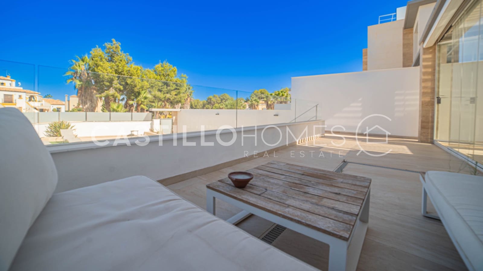 4 soverom Villa til salgs i Filipinas med svømmebasseng - € 499 900 (Ref: 9253980)