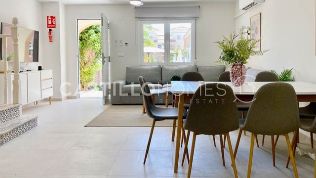 Apartamento de 4 habitaciones en Playa Flamenca, Orihuela en venta con piscina - 299.000 € (Ref: 9263773)