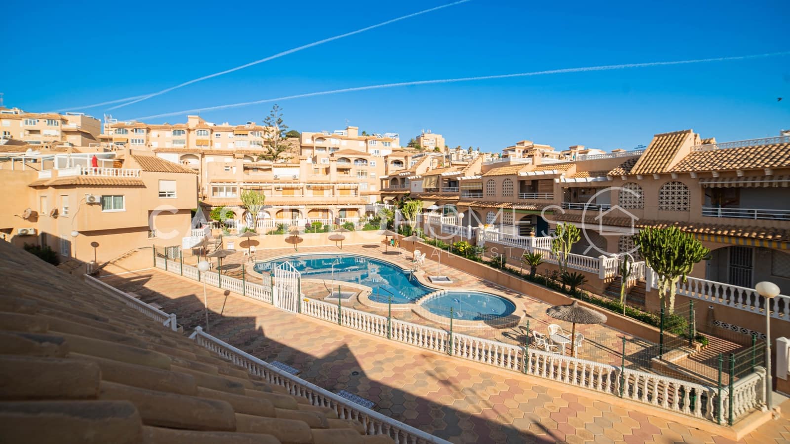 Apartamento de 2 habitaciones en La Mata en venta con piscina - 359.900 € (Ref: 9263843)