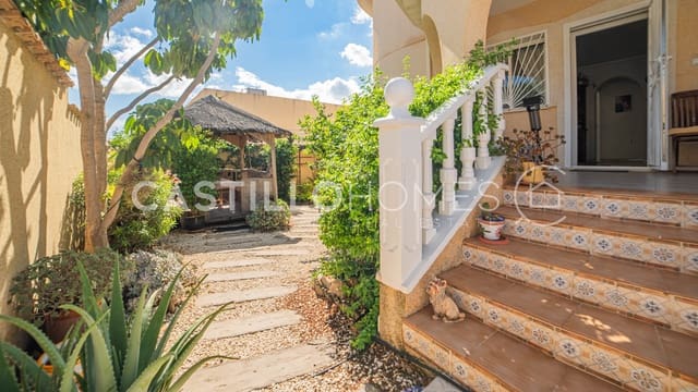 4 camera da letto Villa in vendita in Ciudad Quesada, Rojales con piscina - 329.800 € (Rif: 9289577)