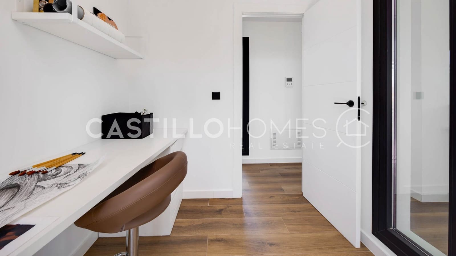 5 bedroom Villa for sale in Torrevieja with pool - € 1,250,000 (Ref: 9307162)