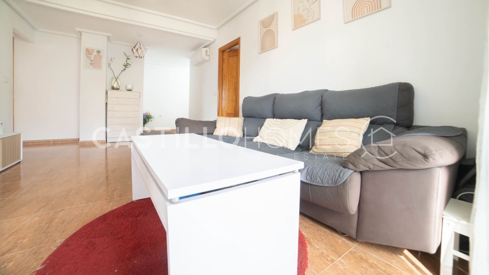 3 bedroom Apartment for sale in Torrevieja with pool - € 199,900 (Ref: 9319901)