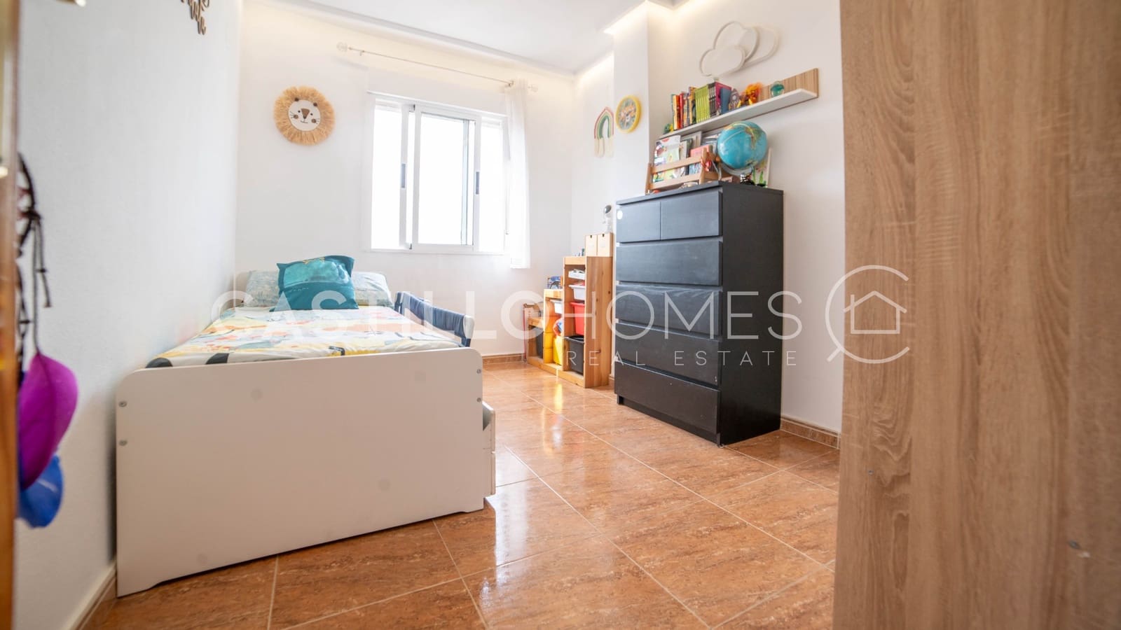 3 bedroom Apartment for sale in Torrevieja with pool - € 199,900 (Ref: 9319901)