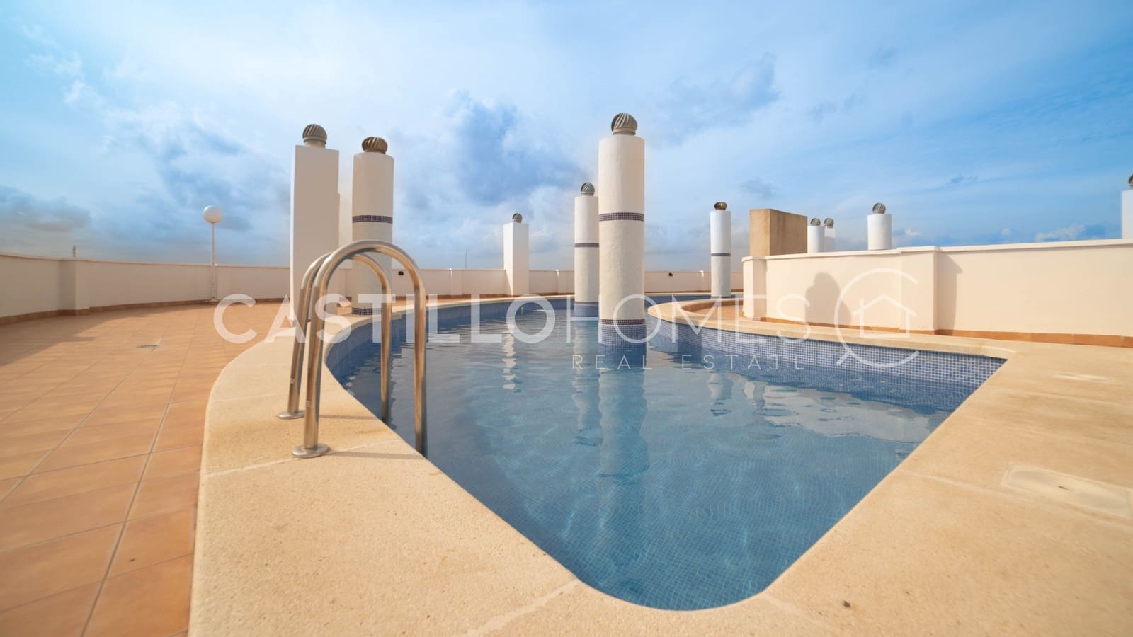 3 bedroom Apartment for sale in Torrevieja with pool - € 199,900 (Ref: 9319901)