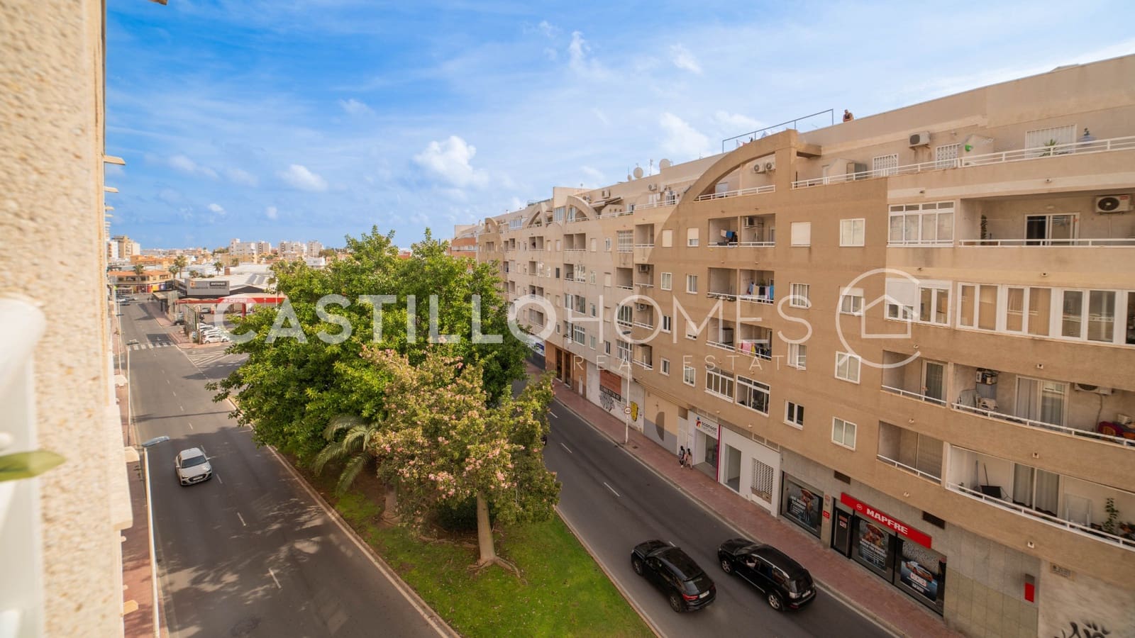3 bedroom Apartment for sale in Torrevieja with pool - € 199,900 (Ref: 9319901)