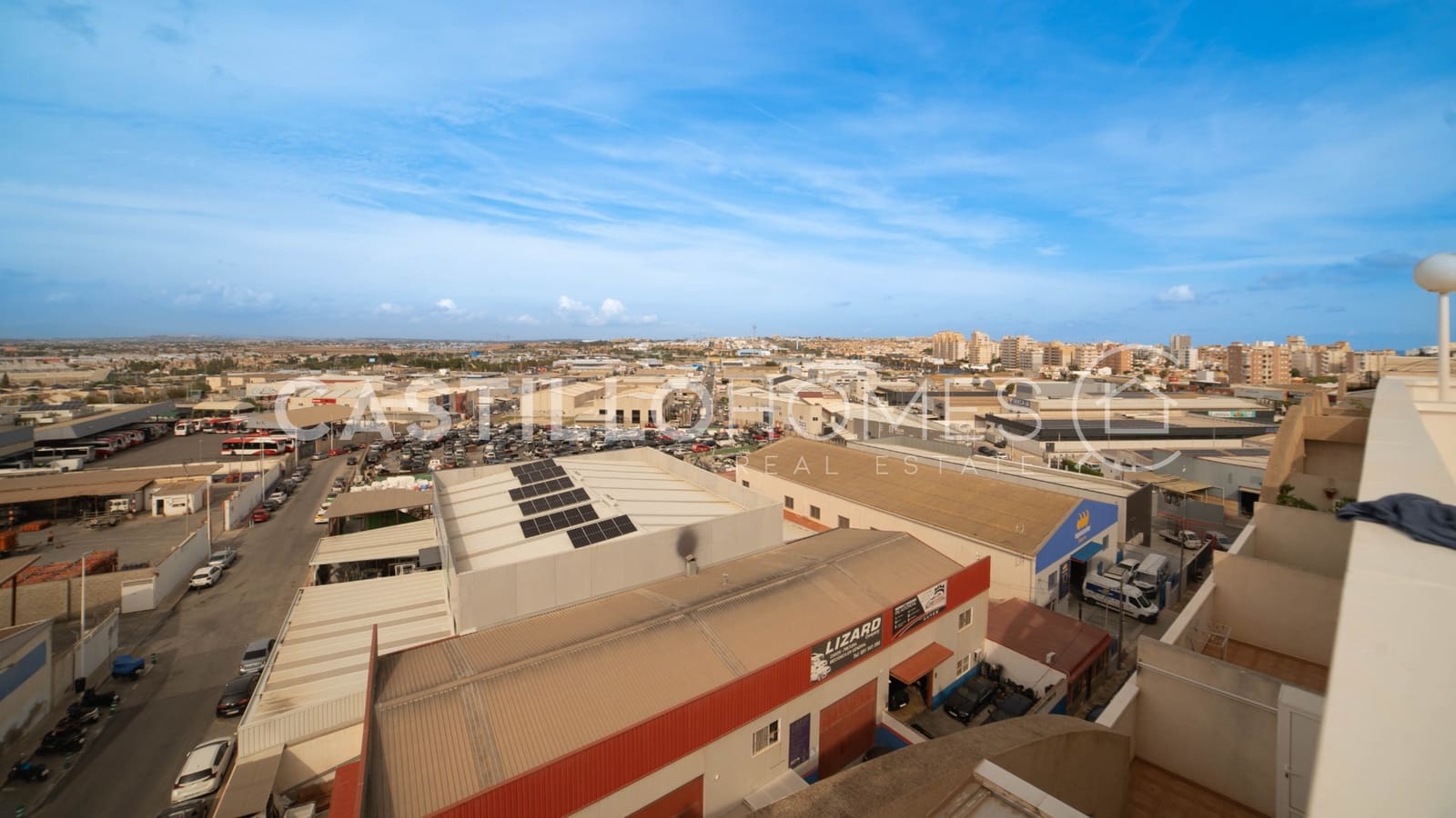 3 bedroom Apartment for sale in Torrevieja with pool - € 199,900 (Ref: 9319901)