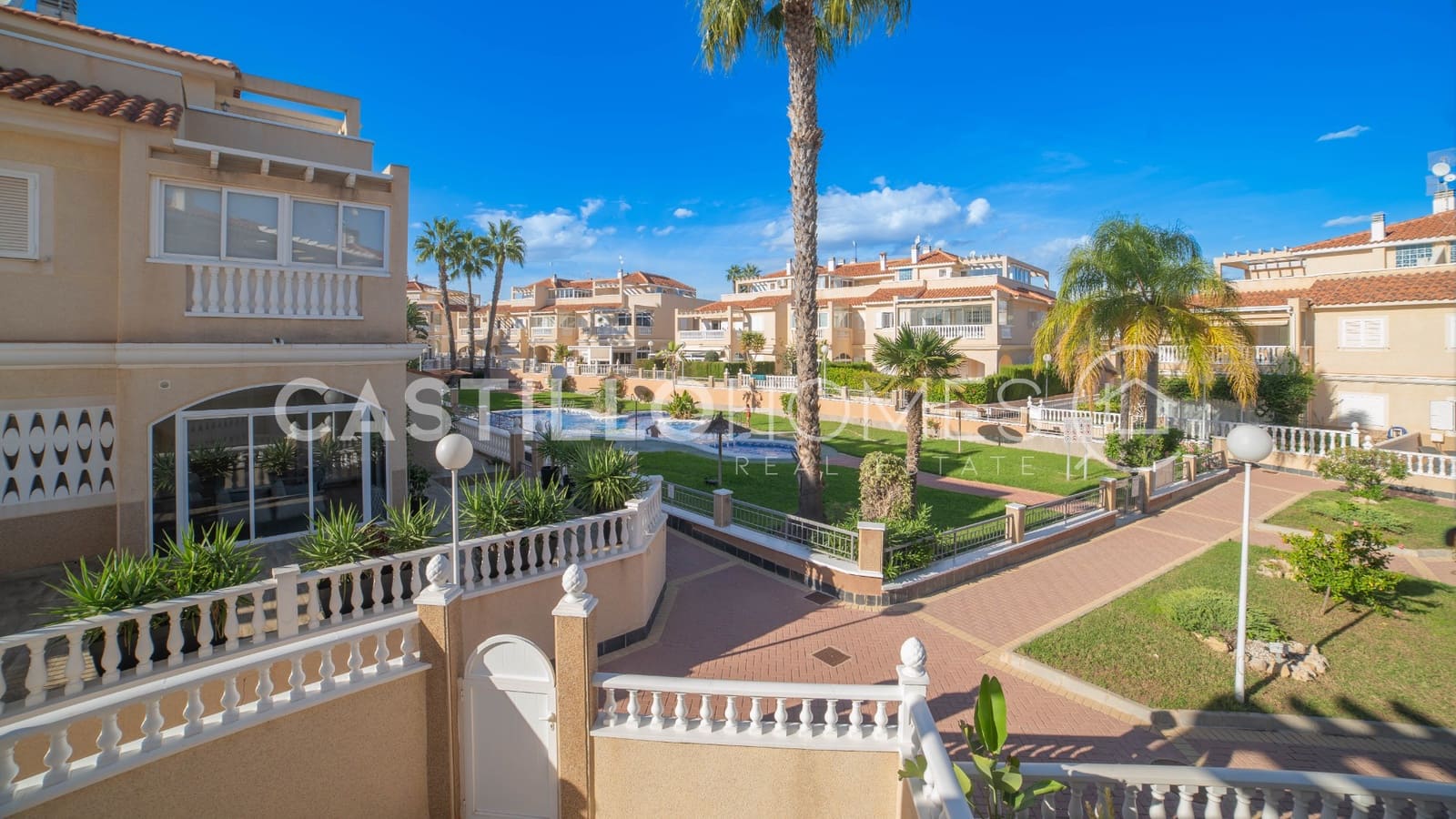 2 soverom Hus til salgs i La Zenia med svømmebasseng - € 265 000 (Ref: 9336961)