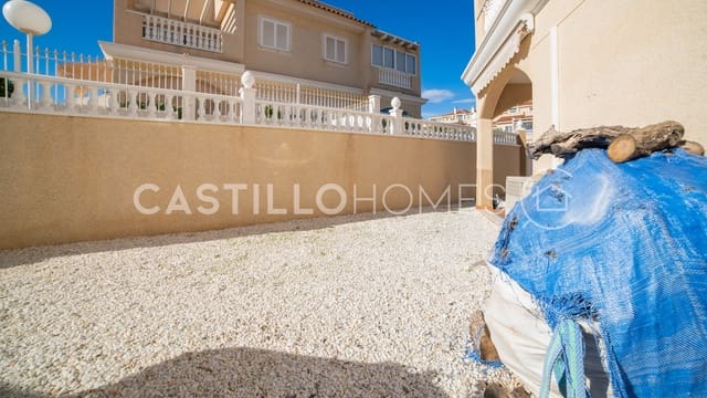2 bedroom Townhouse for sale in La Zenia, Orihuela with pool - € 279,500 (Ref: 9336961)