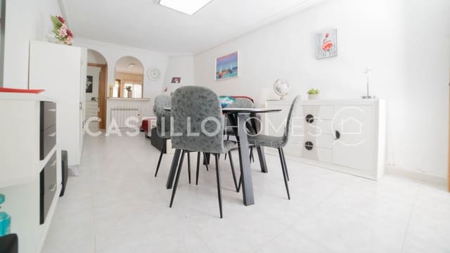 Casa de 2 habitaciones en Los Europeos, Torrevieja en venta - 165.000 € (Ref: 9340126)