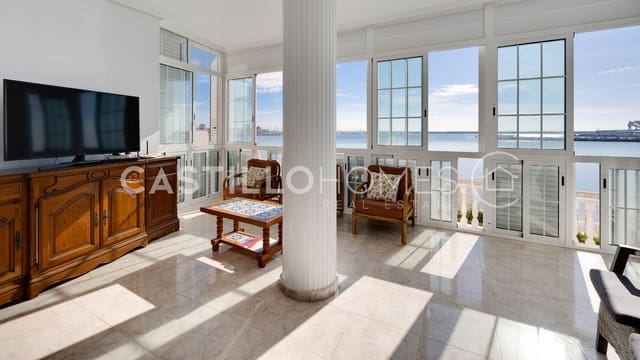 4 makuuhuone Huoneisto myytävänä paikassa Playa del Acequión, Torrevieja mukana 
autotalli - 389 500 € (Ref: 9354548)