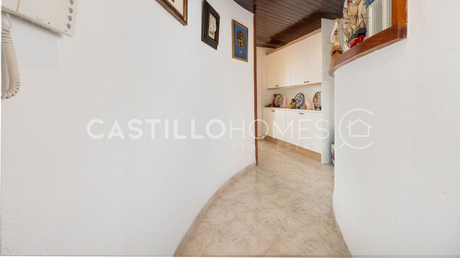 4 makuuhuone Huoneisto myytävänä paikassa Torrevieja mukana 
autotalli - 389 500 € (Ref: 9354548)