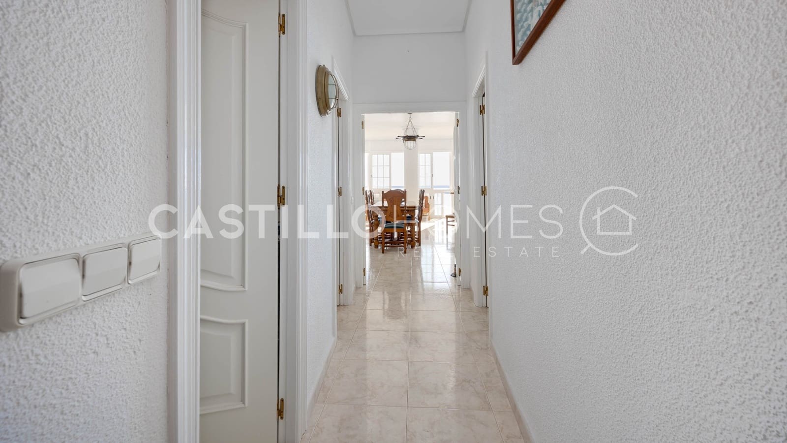 4 makuuhuone Huoneisto myytävänä paikassa Torrevieja mukana 
autotalli - 389 500 € (Ref: 9354548)