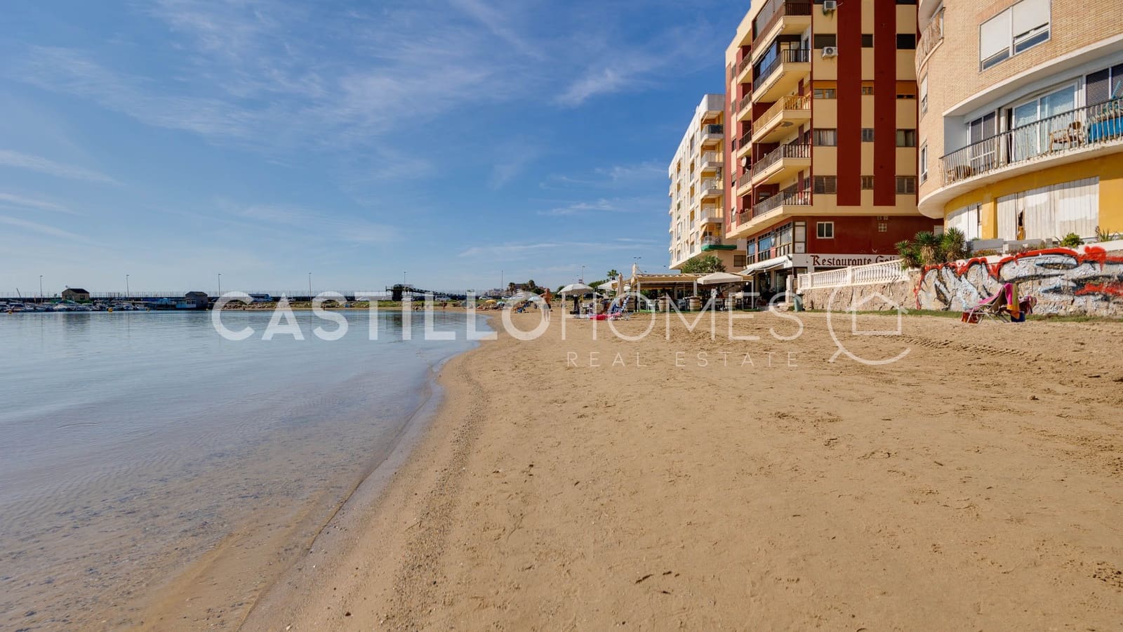 4 makuuhuone Huoneisto myytävänä paikassa Torrevieja mukana 
autotalli - 389 500 € (Ref: 9354548)