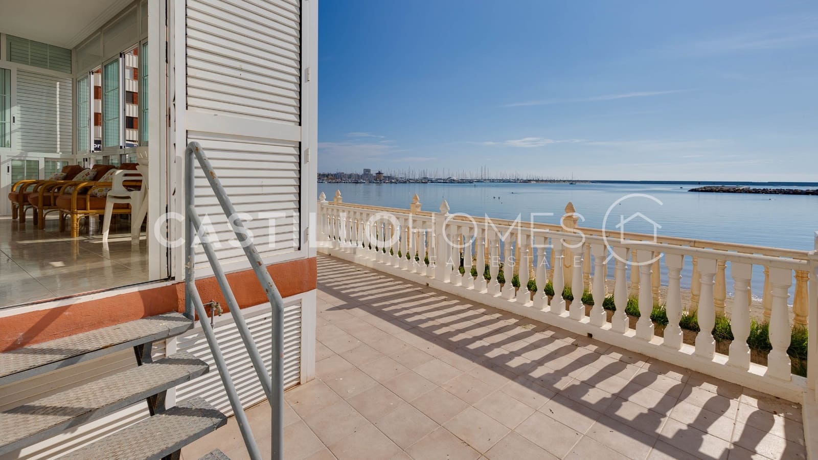 4 makuuhuone Huoneisto myytävänä paikassa Torrevieja mukana 
autotalli - 389 500 € (Ref: 9354548)