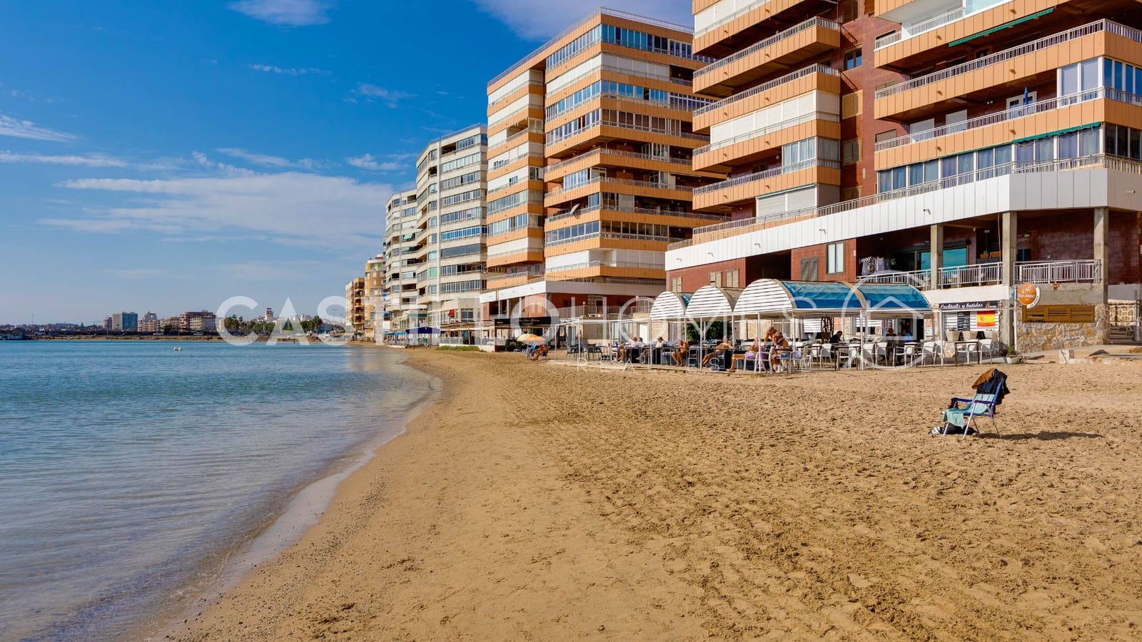 4 makuuhuone Huoneisto myytävänä paikassa Torrevieja mukana 
autotalli - 389 500 € (Ref: 9354548)