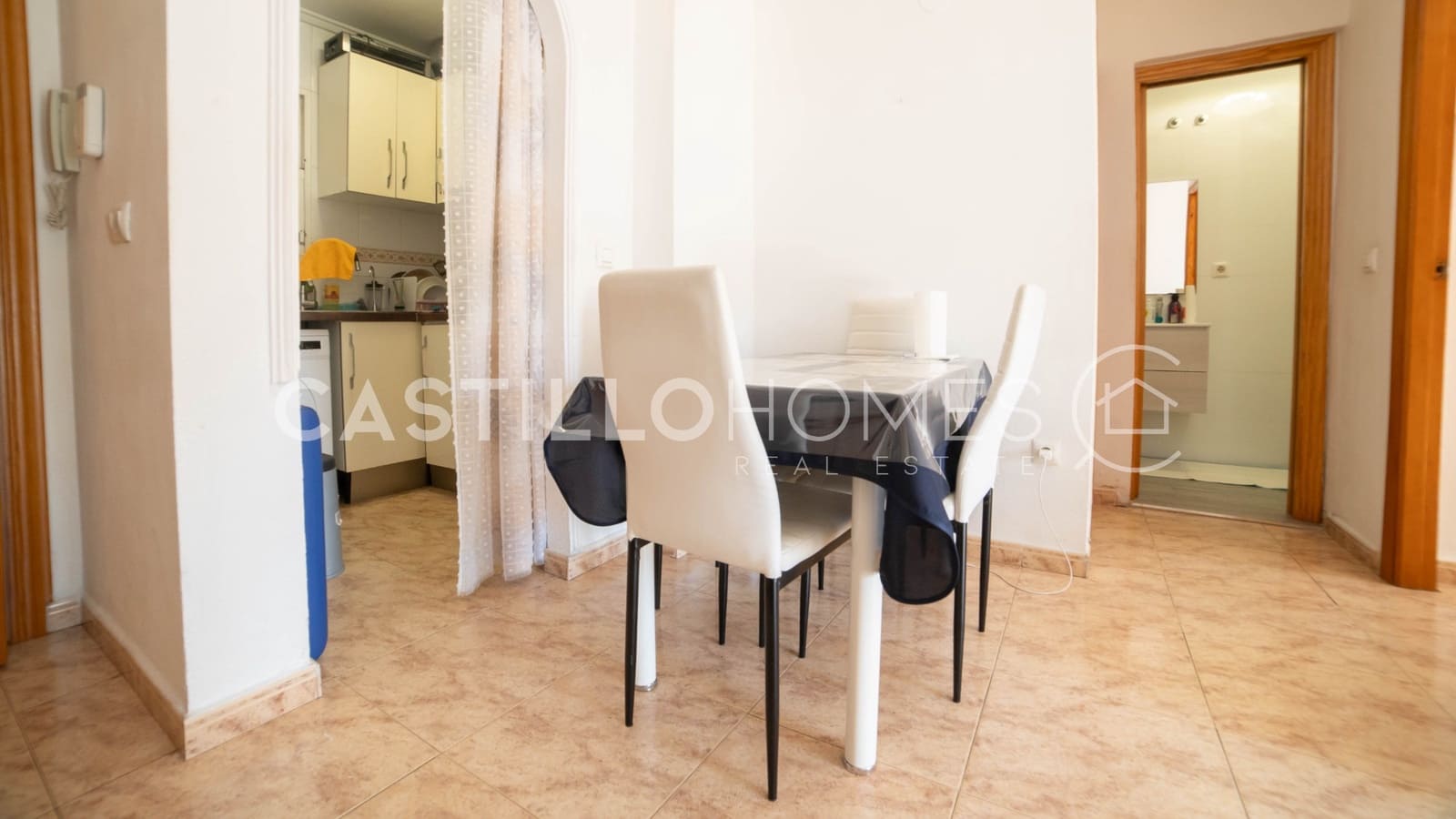 2 sypialnia Apartament na sprzedaż w Torrevieja z basenem - 145 000 € (Ref: 9405789)