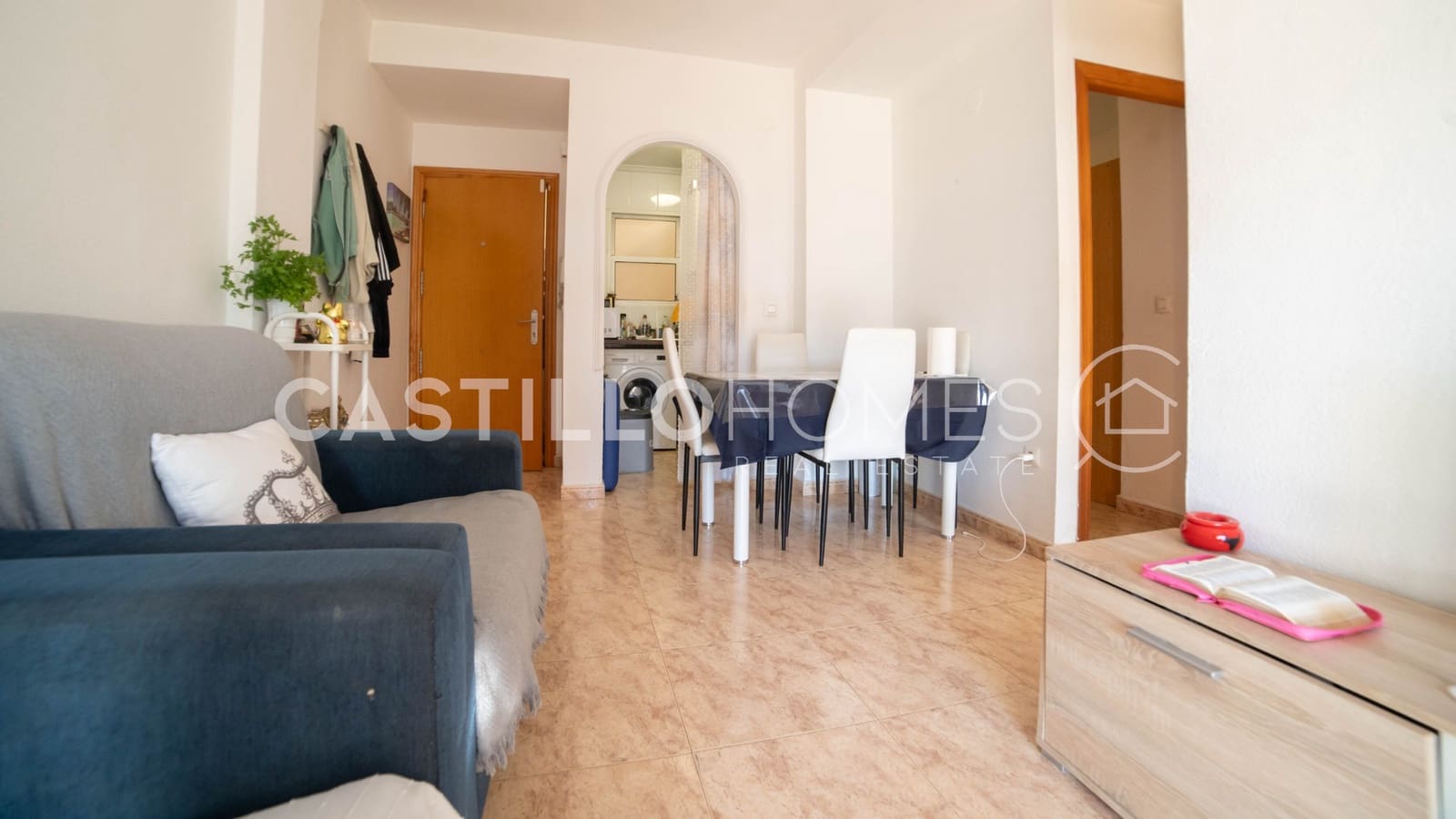 2 sypialnia Apartament na sprzedaż w Torrevieja z basenem - 145 000 € (Ref: 9405789)