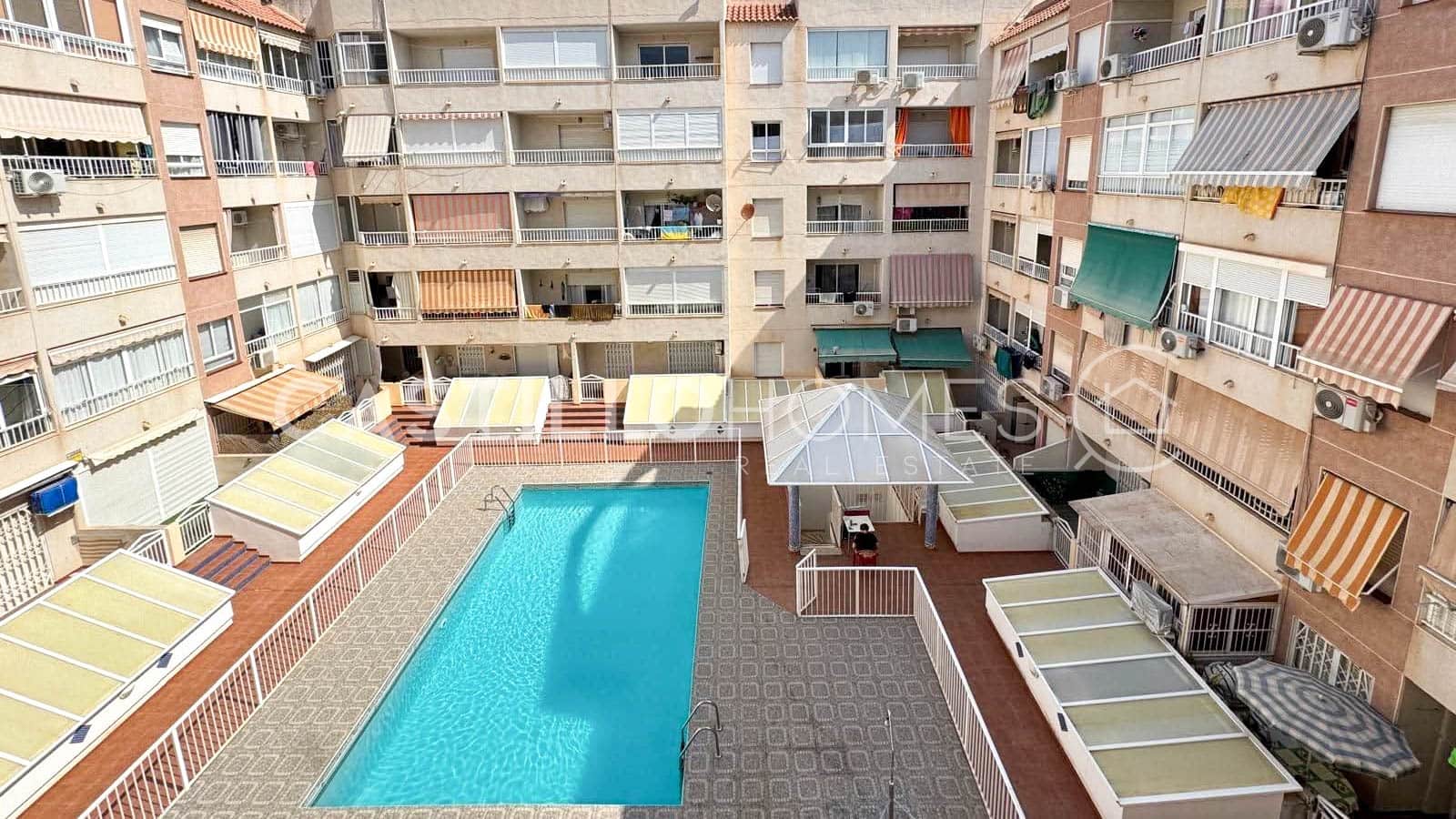 2 bedroom Apartment for sale in Torrevieja with pool - € 139,000 (Ref: 9491679)