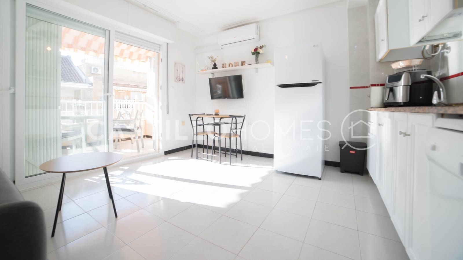 2 bedroom Apartment for sale in Torrevieja with pool - € 139,000 (Ref: 9491679)