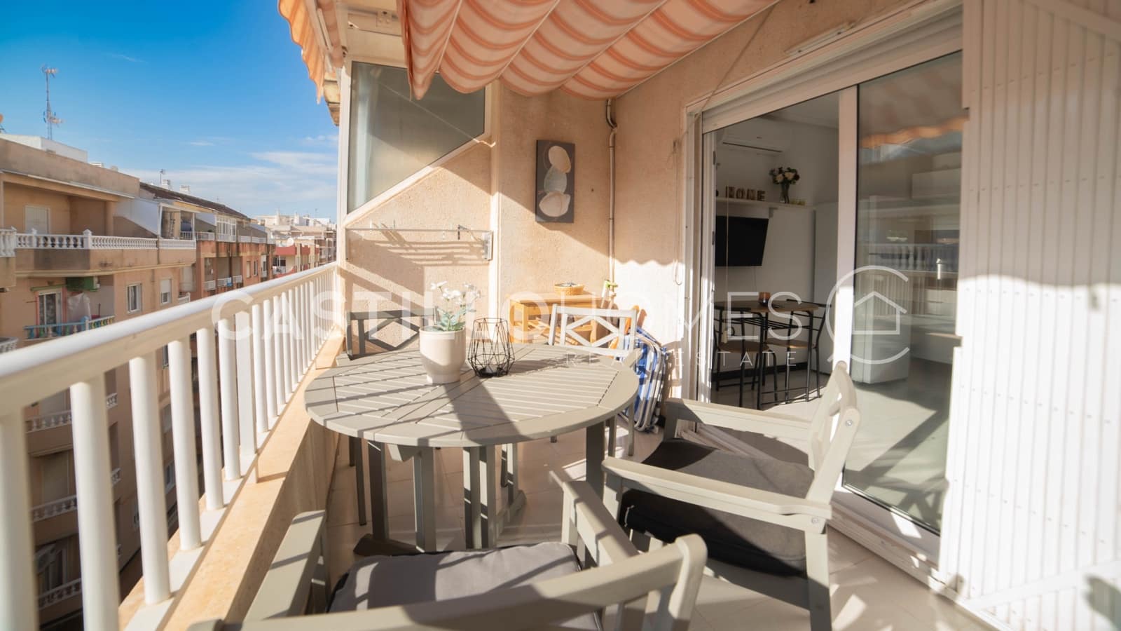 2 bedroom Apartment for sale in Torrevieja with pool - € 139,000 (Ref: 9491679)