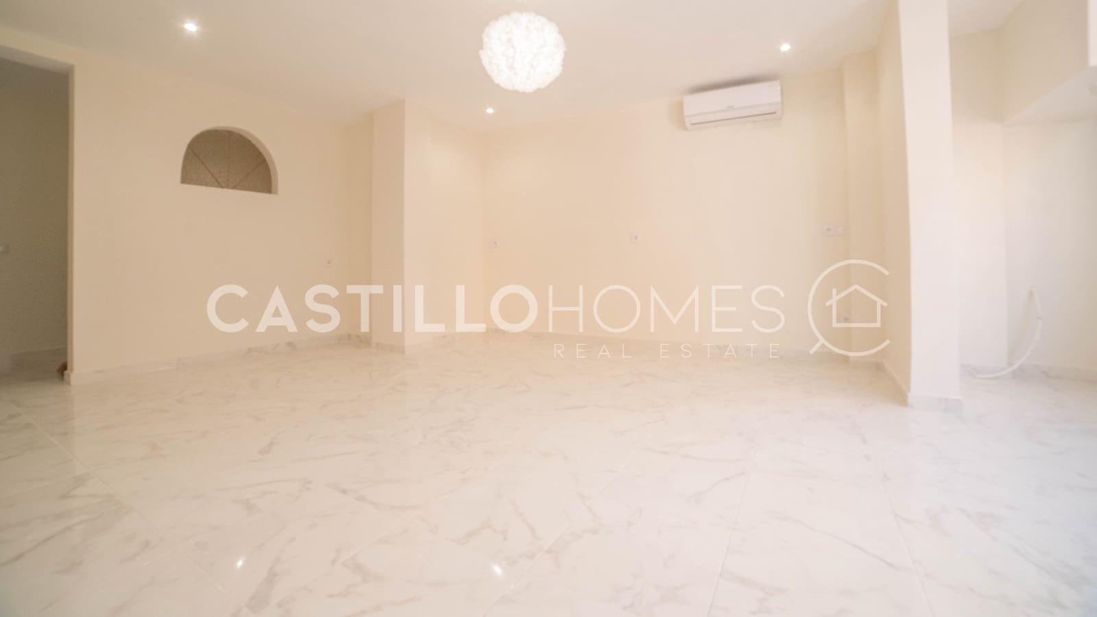 3 bedroom Apartment for sale in Torrevieja with garage - € 255,000 (Ref: 9500409)