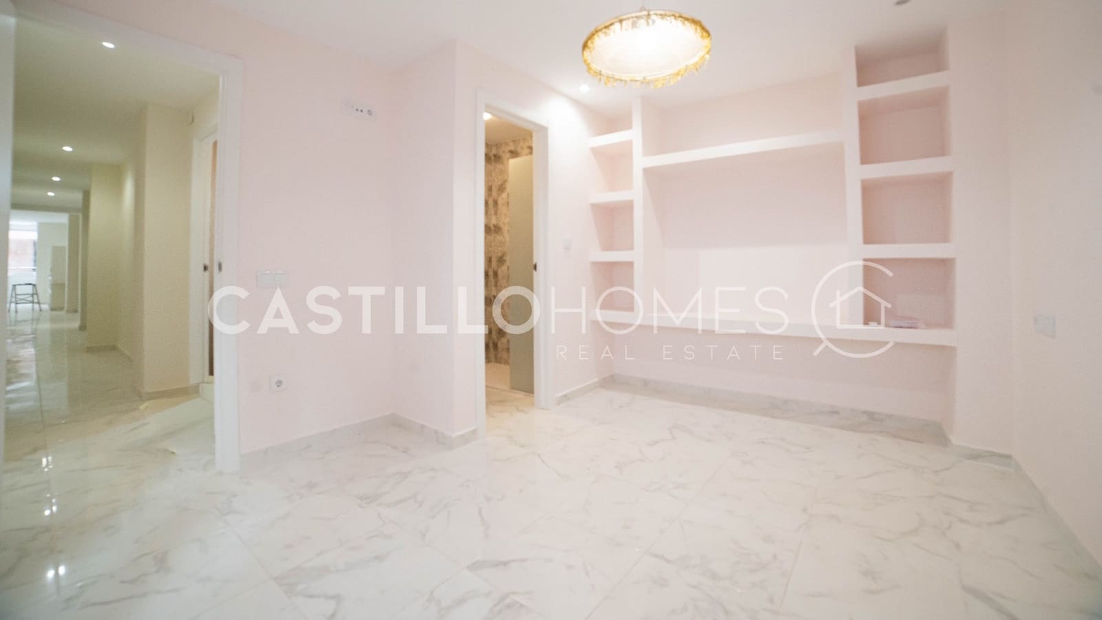 3 bedroom Apartment for sale in Torrevieja with garage - € 255,000 (Ref: 9500409)