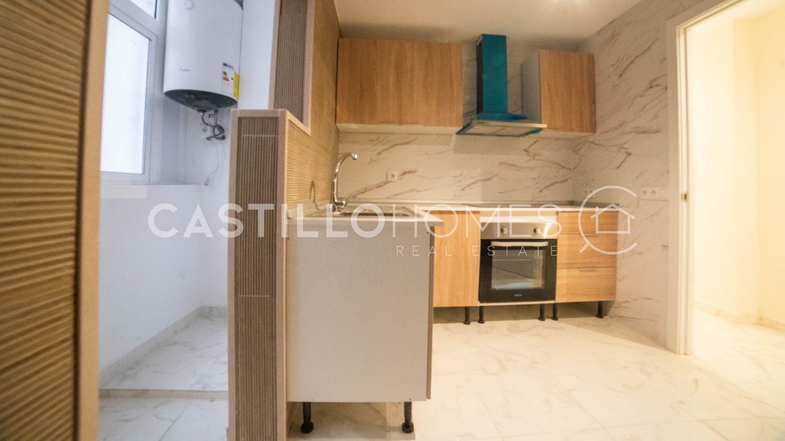 3 bedroom Apartment for sale in Torrevieja with garage - € 255,000 (Ref: 9500409)