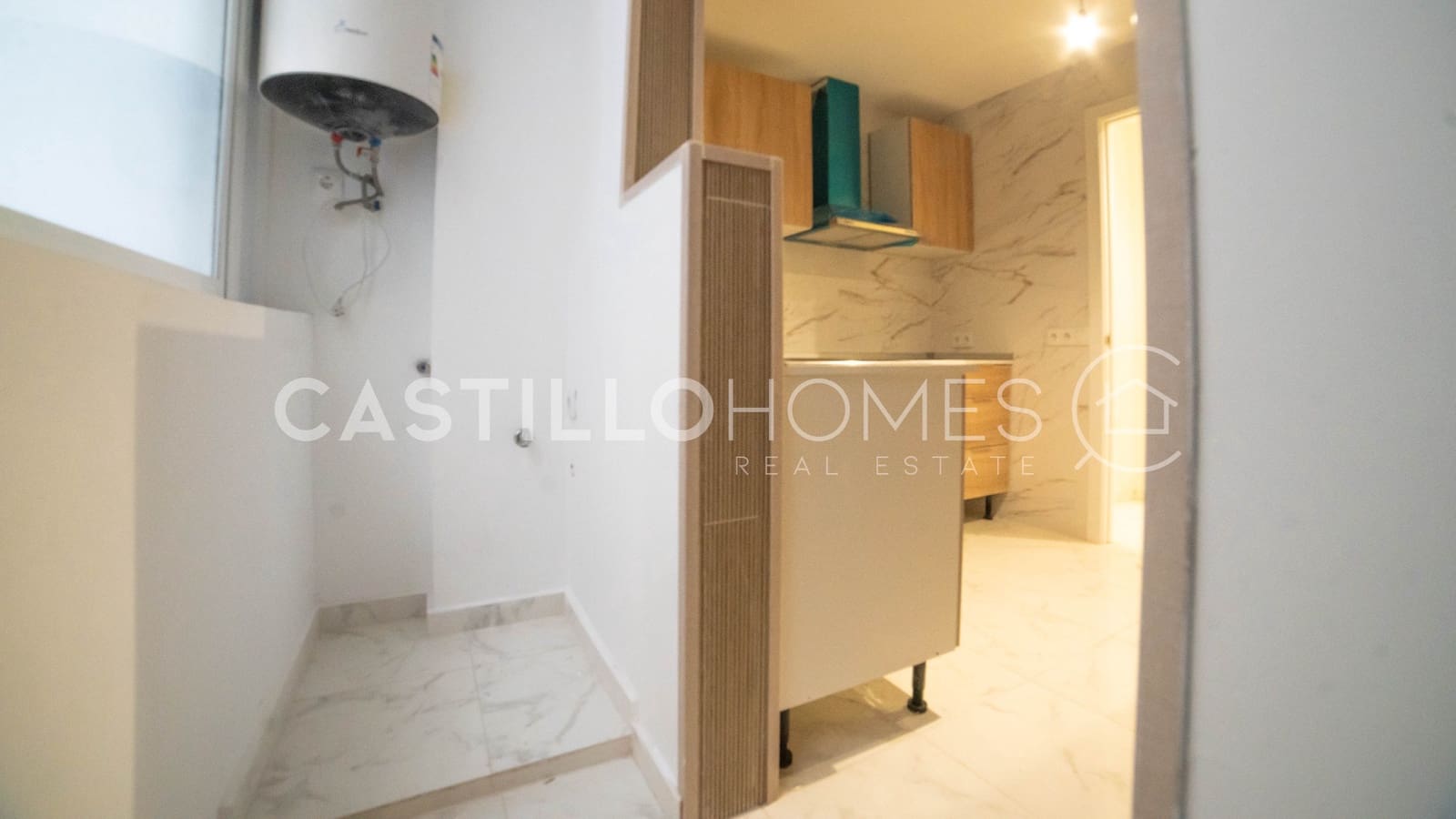 3 bedroom Apartment for sale in Torrevieja with garage - € 255,000 (Ref: 9500409)