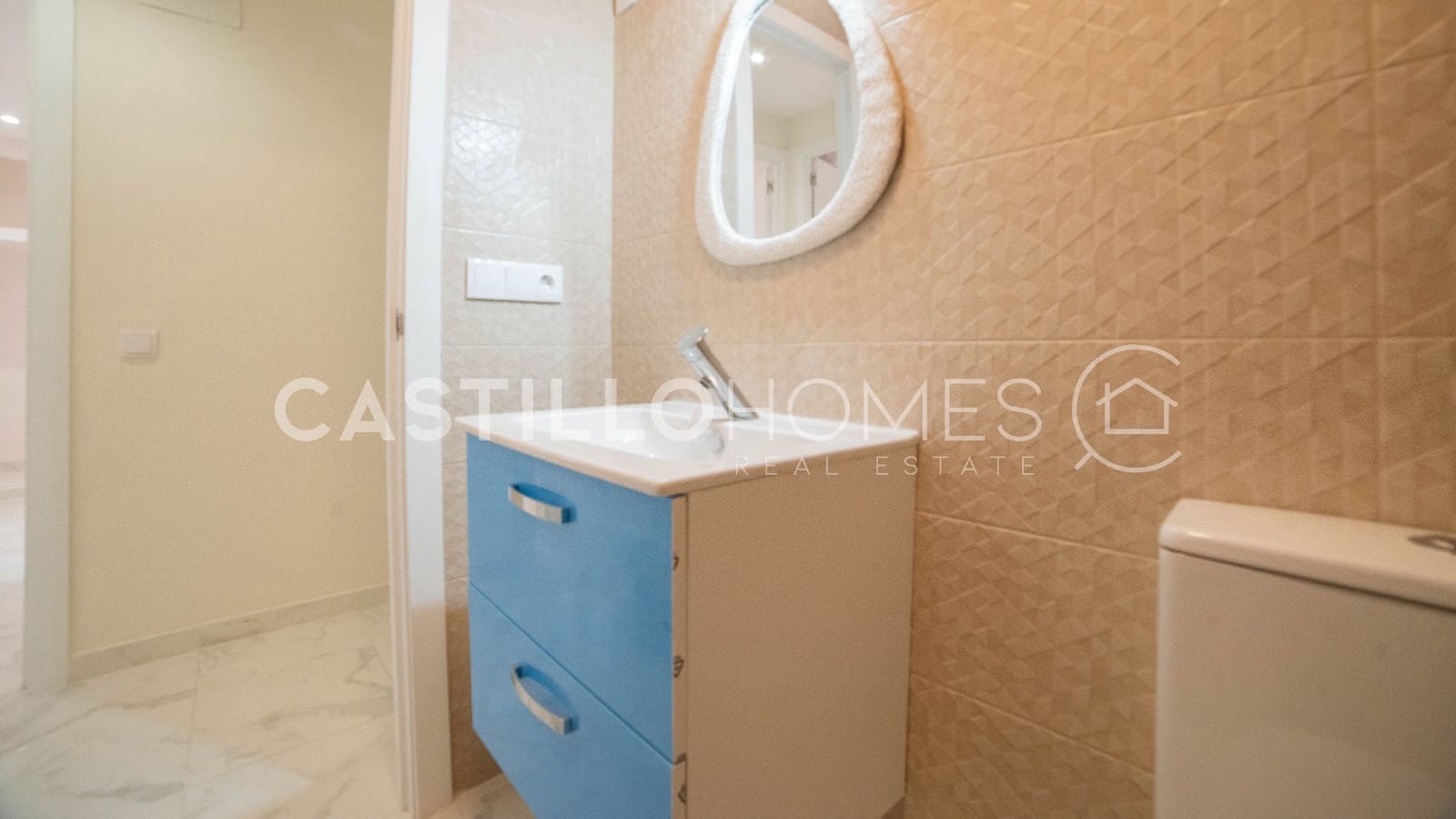 3 bedroom Apartment for sale in Torrevieja with garage - € 255,000 (Ref: 9500409)