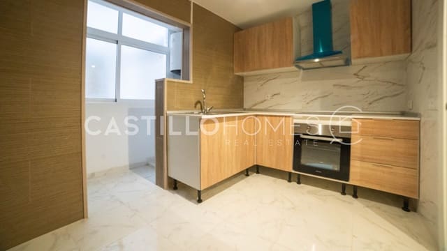 3 bedroom Apartment for sale in Centro - Muelle Pesquero, Torrevieja with garage - € 255,000 (Ref: 9500409)