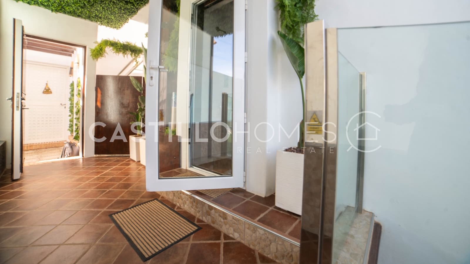 3 bedroom Townhouse for sale in Orihuela Costa with pool garage - € 430,000 (Ref: 9609581)