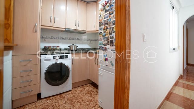 2 bedroom Penthouse for sale in Avenida Habaneras - Curva de Palangre, Torrevieja - € 145,000 (Ref: 9609582)