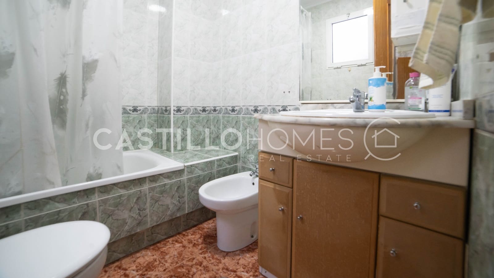 2 bedroom Penthouse for sale in Torrevieja - € 145,000 (Ref: 9609582)