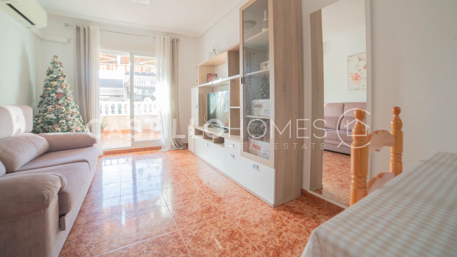 2 bedroom Penthouse for sale in Torrevieja - € 145,000 (Ref: 9609582)