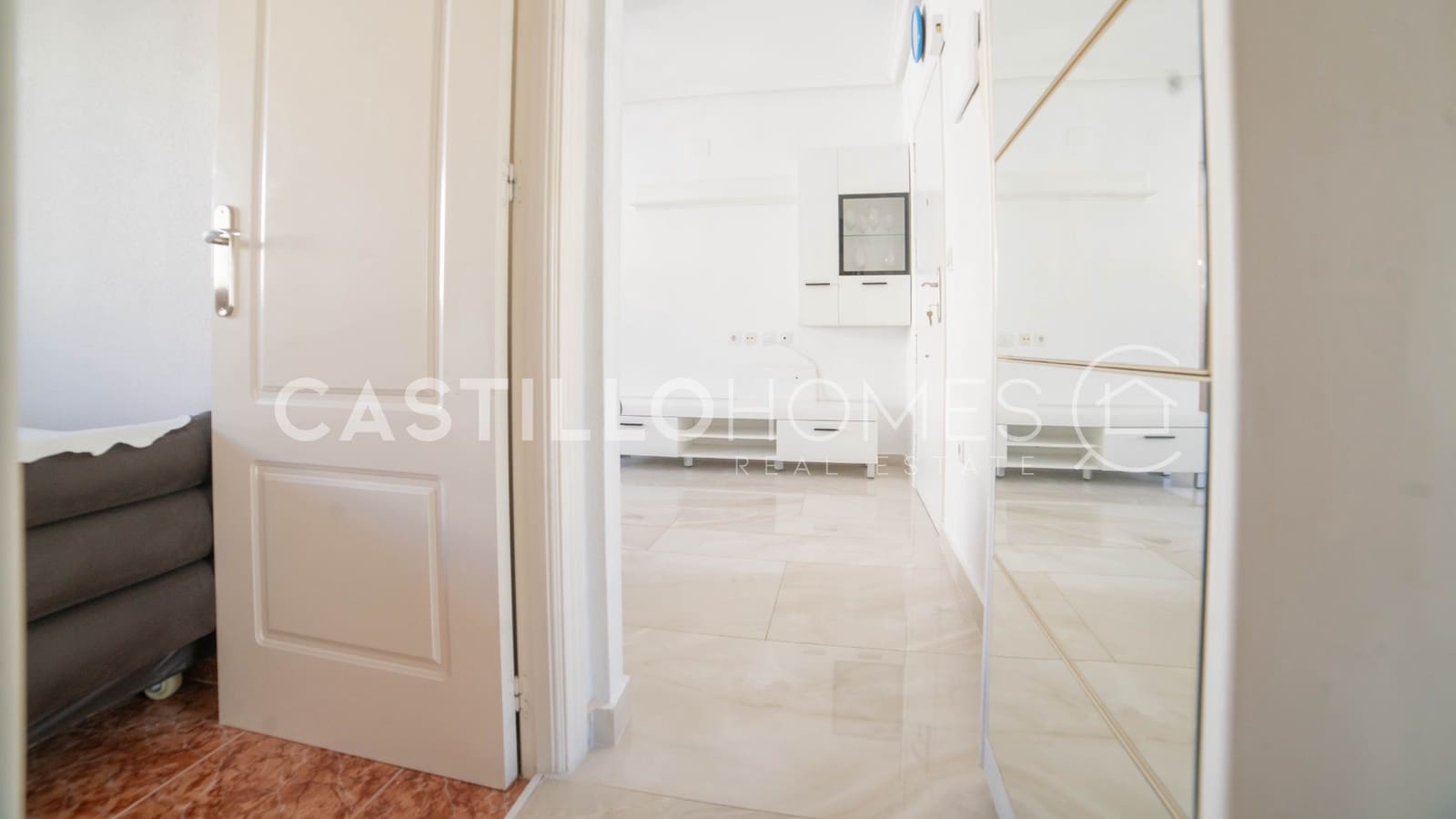 2 makuuhuone Huoneisto myytävänä paikassa Torrevieja - 159 000 € (Ref: 9609585)