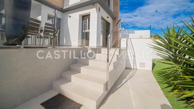 4 slaapkamer Villa te koop in Las Filipinas met zwembad - € 595.000 (Ref: 9609587)