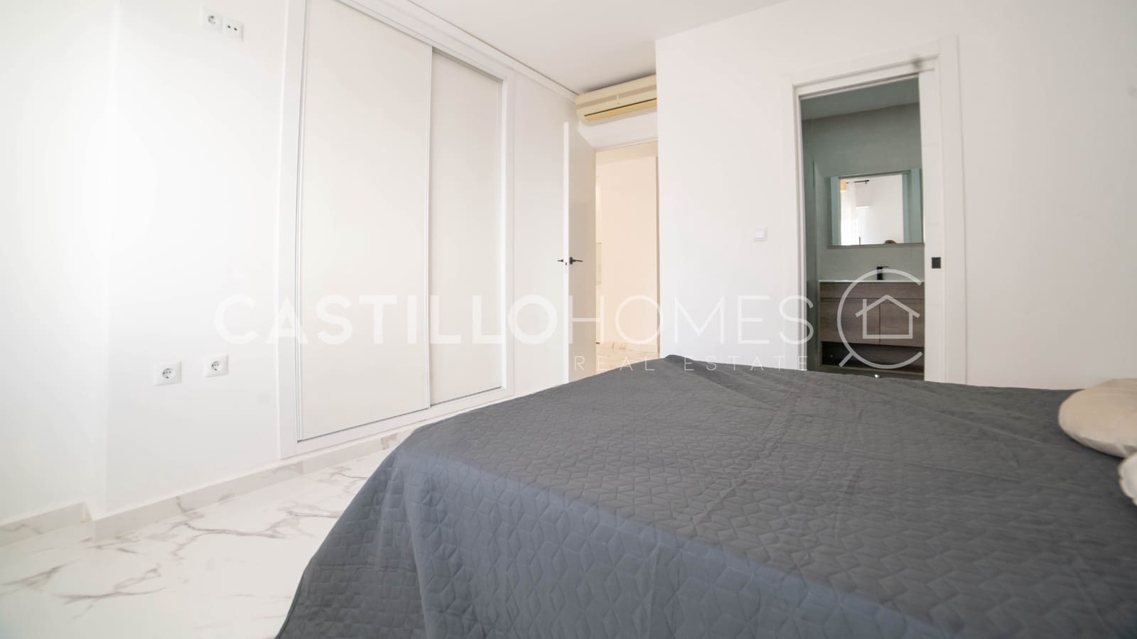 3 slaapkamer Appartement te koop in Torrevieja - € 219.000 (Ref: 9609590)