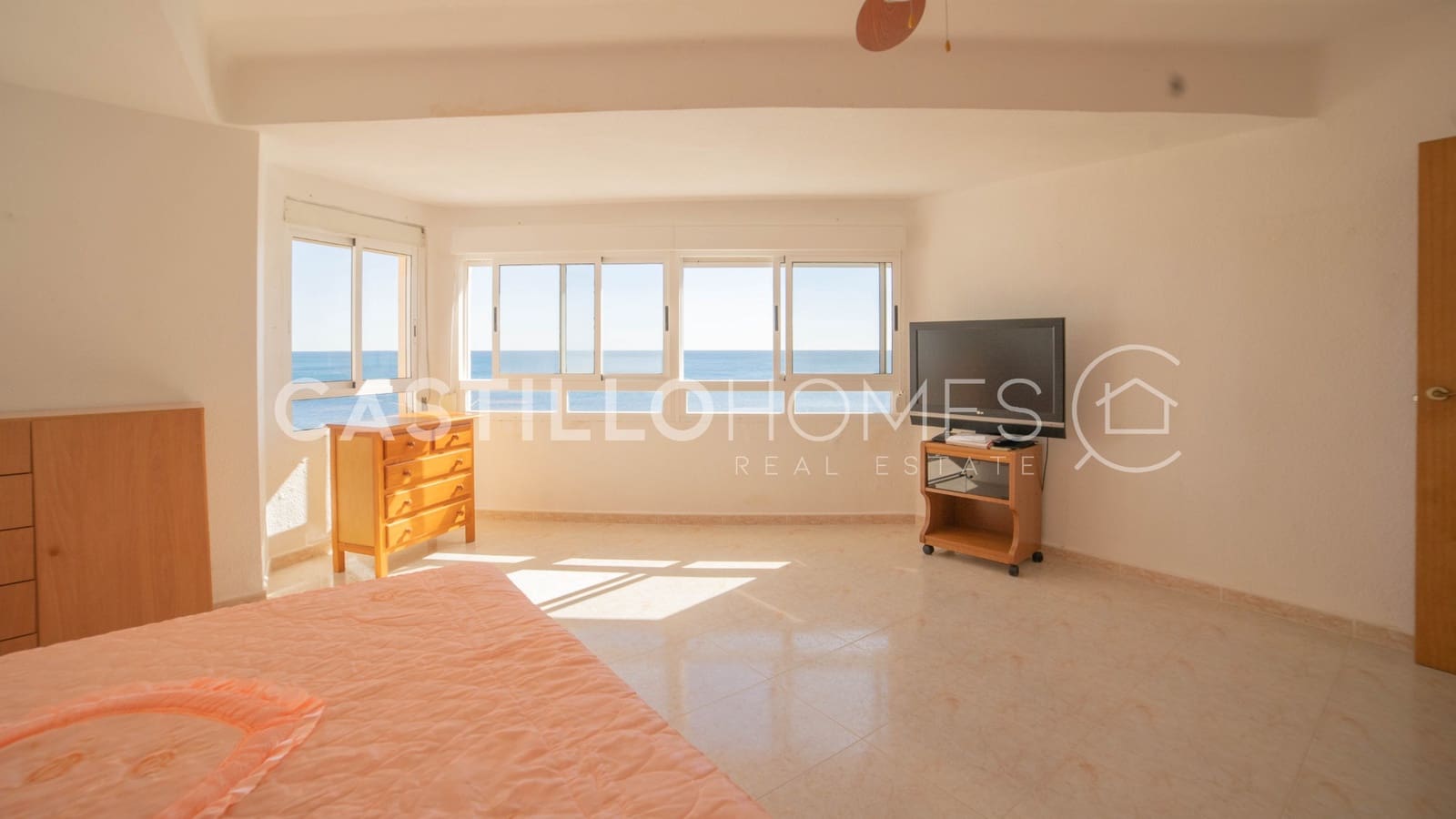 Apartamento de 4 habitaciones en Torrevieja en venta - 360.000 € (Ref: 9610222)