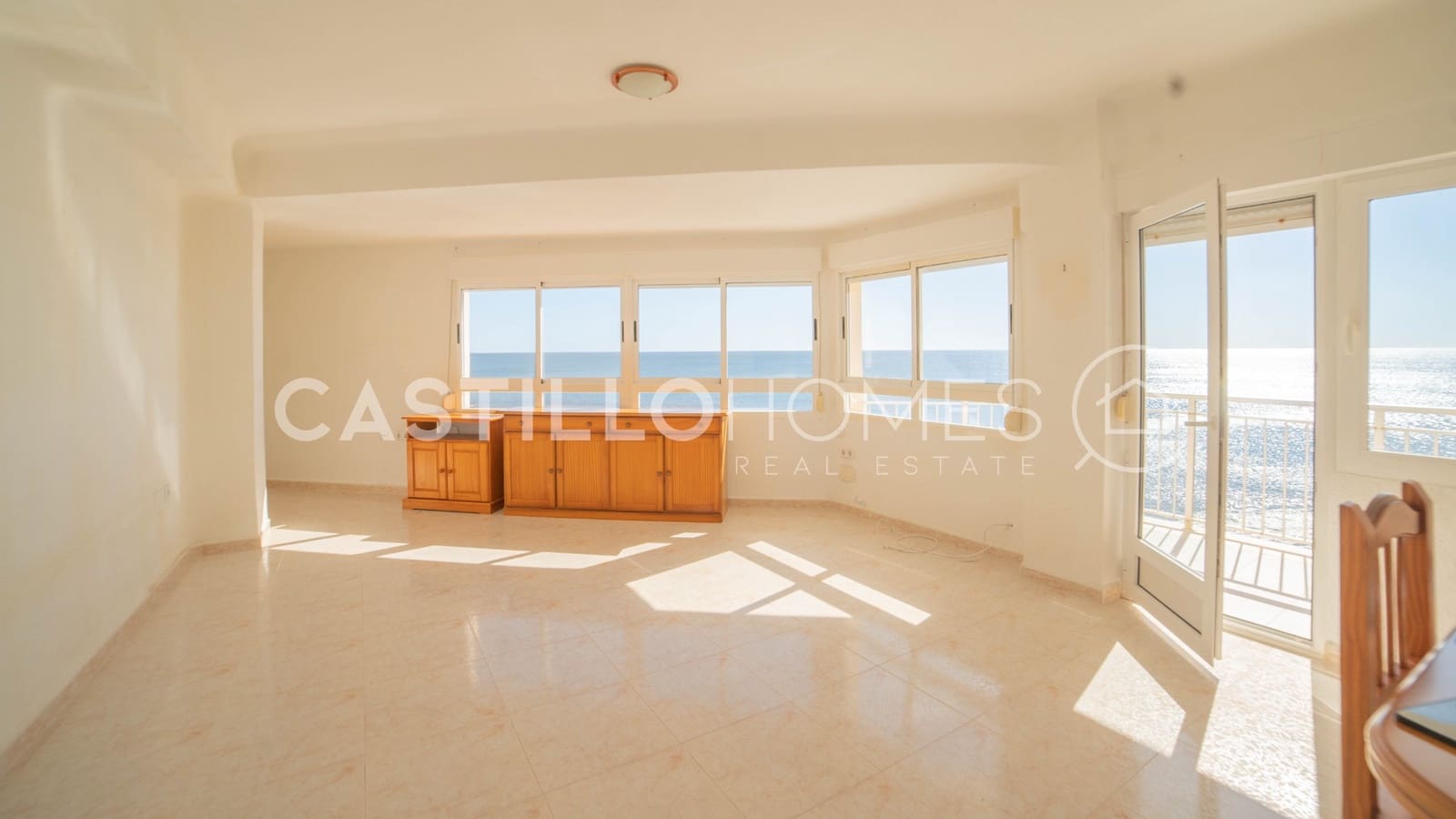 Apartamento de 4 habitaciones en Torrevieja en venta - 360.000 € (Ref: 9610222)