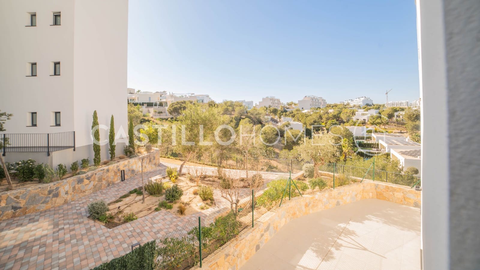 2 quarto Apartamento para venda em Las Colinas Golf com piscina garagem - 395 000 € (Ref: 9623240)