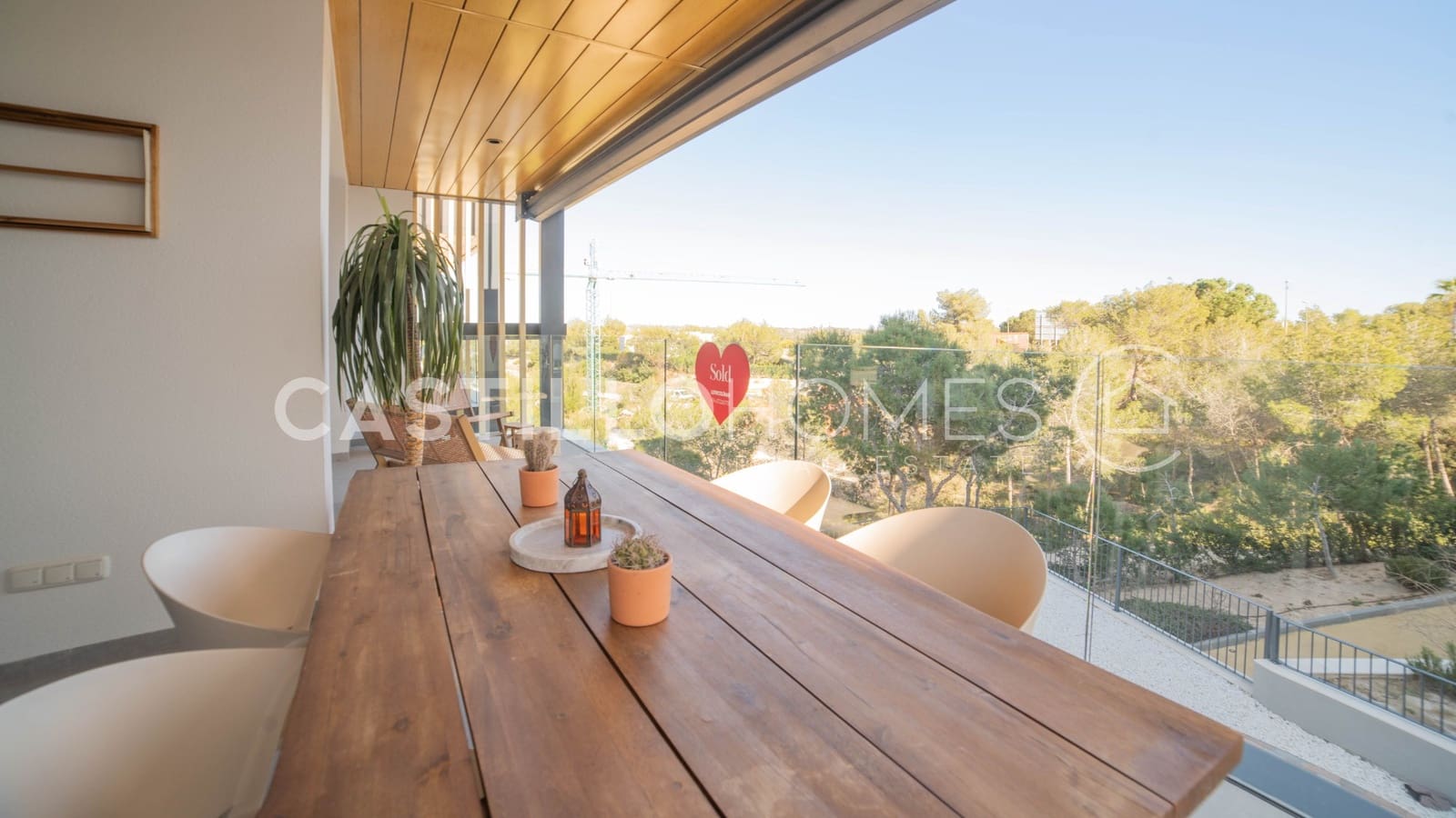 2 quarto Apartamento para venda em Las Colinas Golf com piscina garagem - 395 000 € (Ref: 9623240)