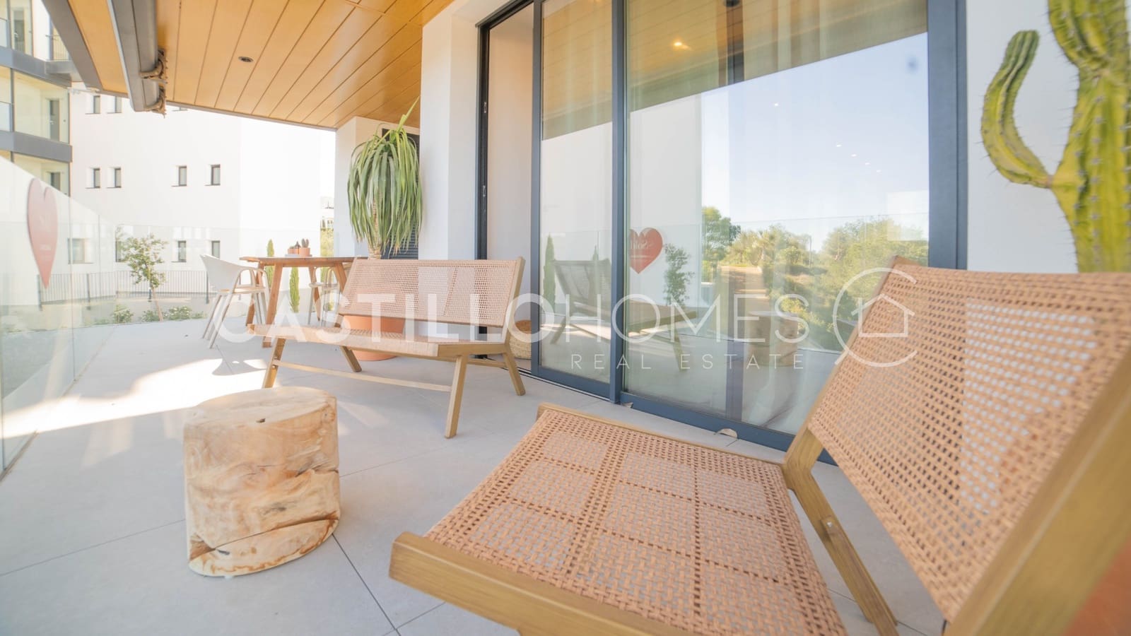 2 quarto Apartamento para venda em Las Colinas Golf com piscina garagem - 395 000 € (Ref: 9623240)