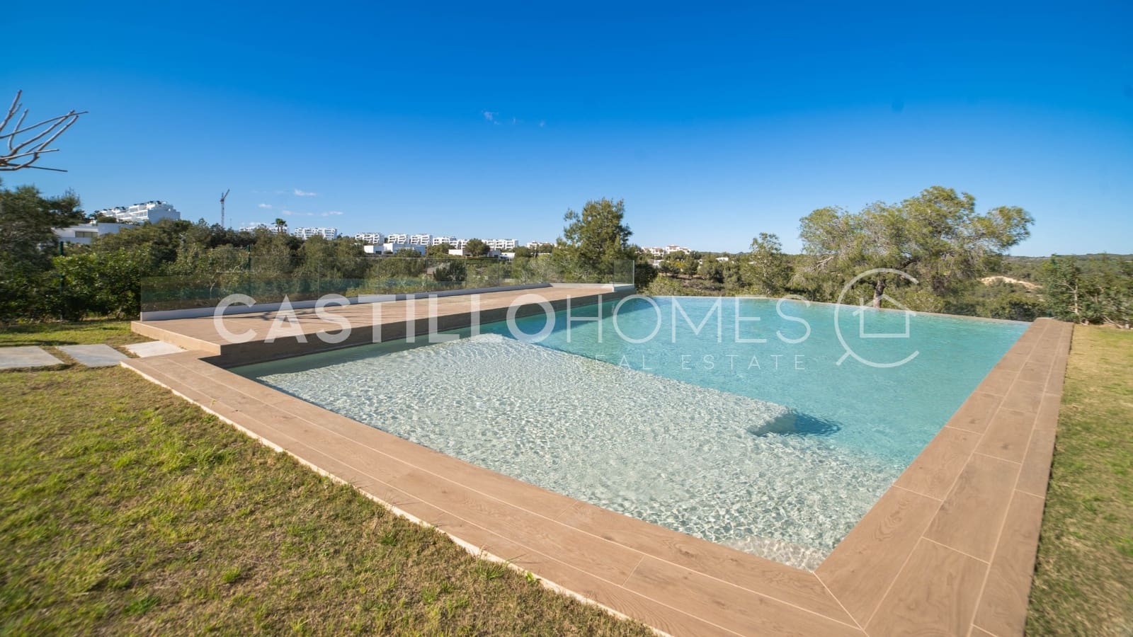 2 quarto Apartamento para venda em Las Colinas Golf com piscina garagem - 395 000 € (Ref: 9623240)