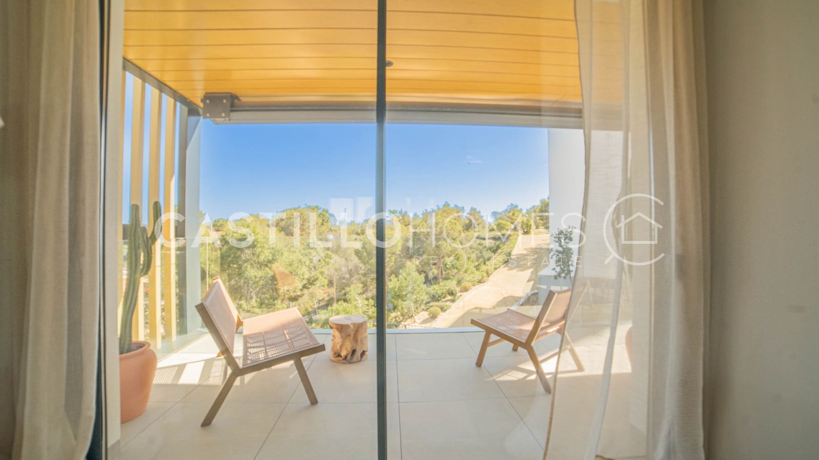 2 bedroom Apartment for sale in Las Colinas Golf with pool garage - € 395,000 (Ref: 9623240)