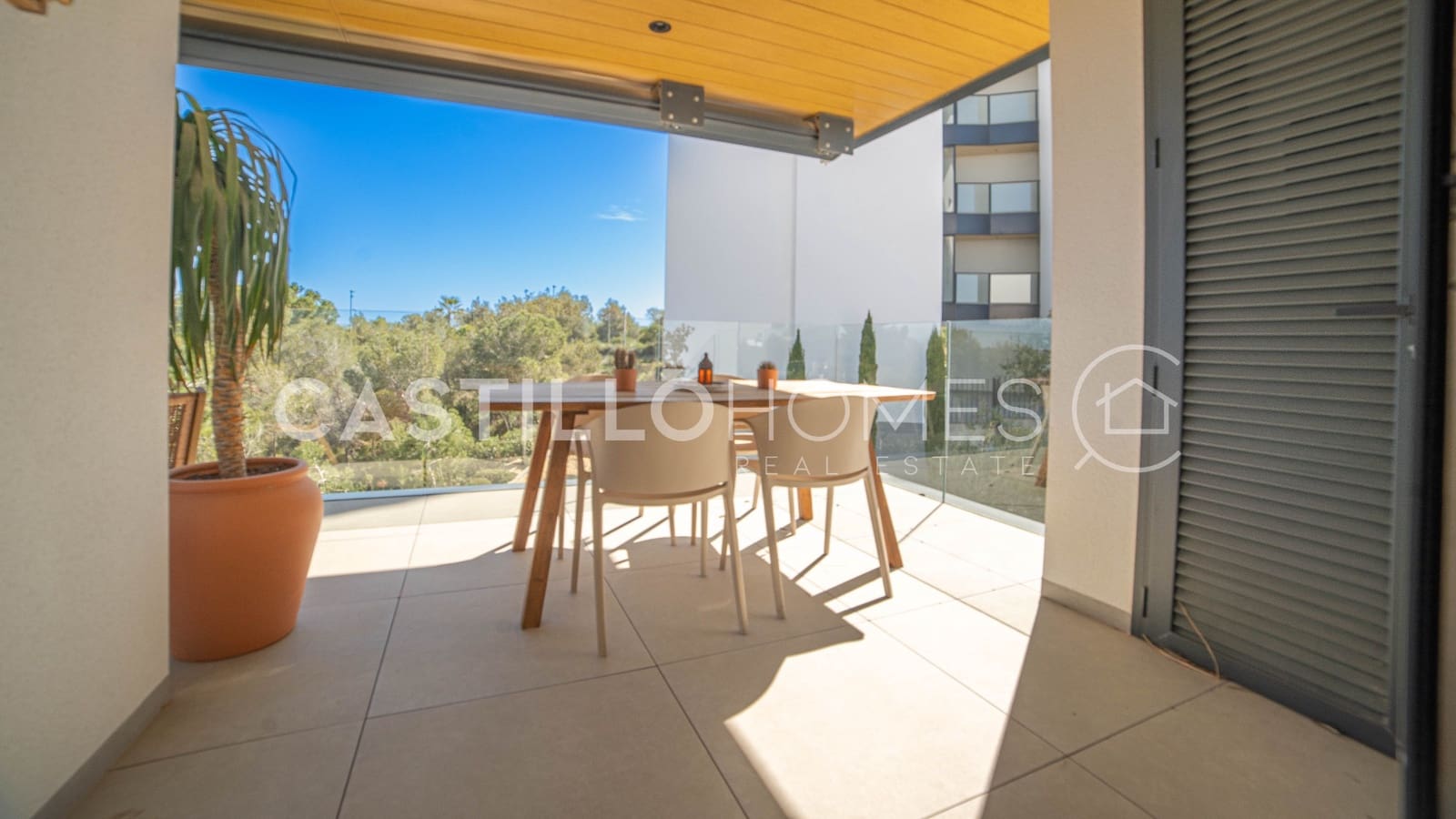 2 bedroom Apartment for sale in Las Colinas Golf with pool garage - € 395,000 (Ref: 9623240)